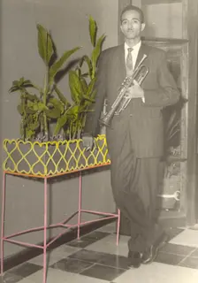 Joe Trouillot — Quelques photographies de M. Kesnell HALL.